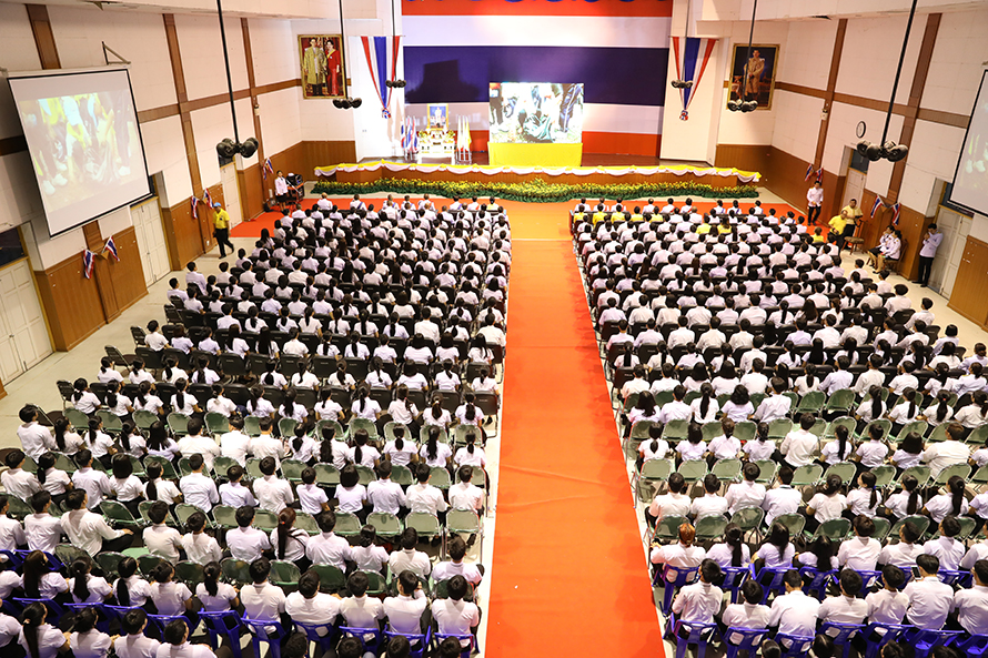 พิธีถวายราชสักการะ ลงนามถวายพระพรชัยมงคล พระบาทสมเด็จพระเจ้าอยู่หัว