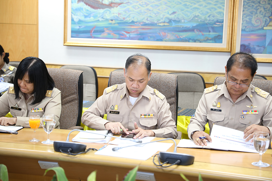 องคมนตรี ตรวจติดตามความคืบหน้า