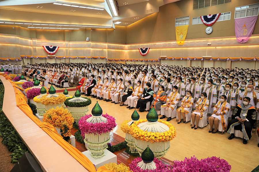 พิธีพระราชทานปริญญาบัตร