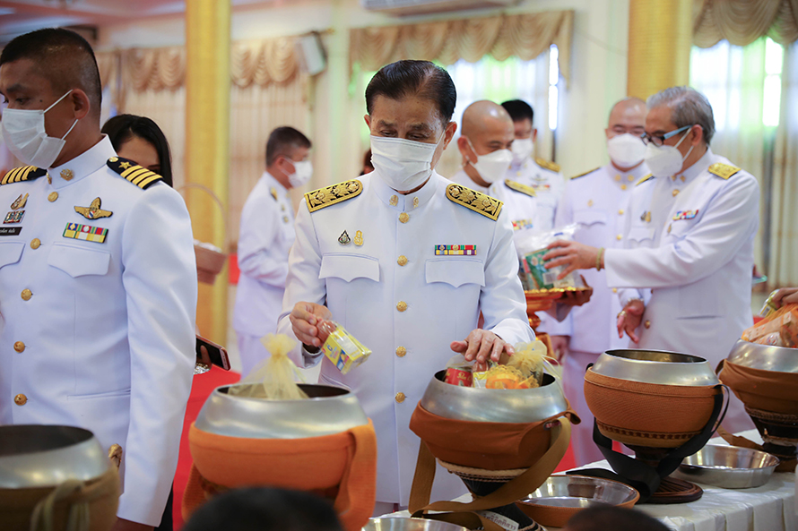 ร่วมพิธีถวายราชสักการะฯ