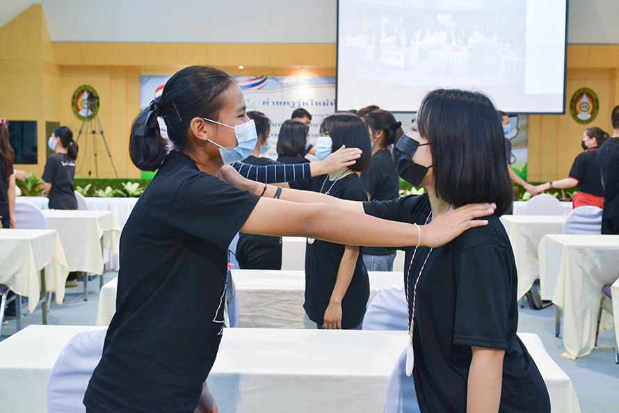 ค่ายครูรุ่นใหม่ หัวใจรักษ์ถิ่น