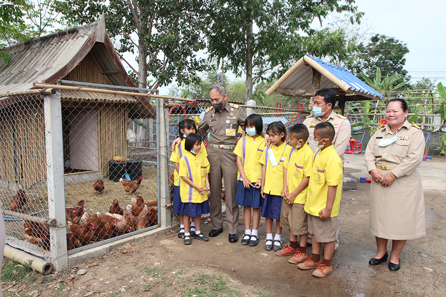 องคมนตรี ติดตามความก้าวหน้าการขับเคลื่อนโรงเรียนคุณธรรม