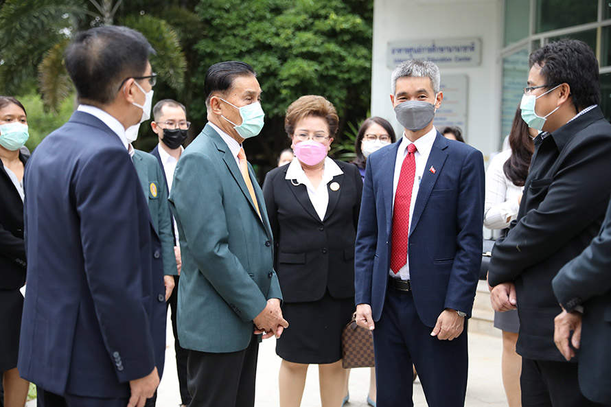 ต้อนรับกงสุลใหญ่