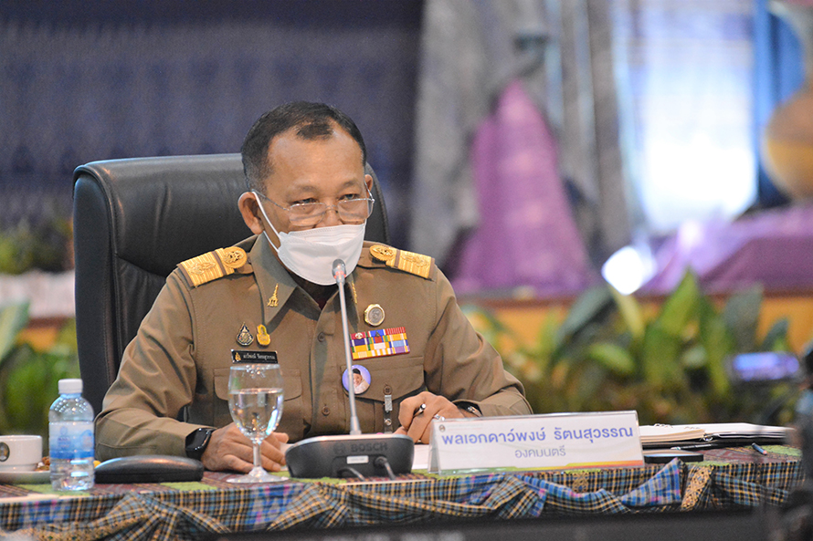 องคมนตรีติดตามการขับเคลื่อนงาน