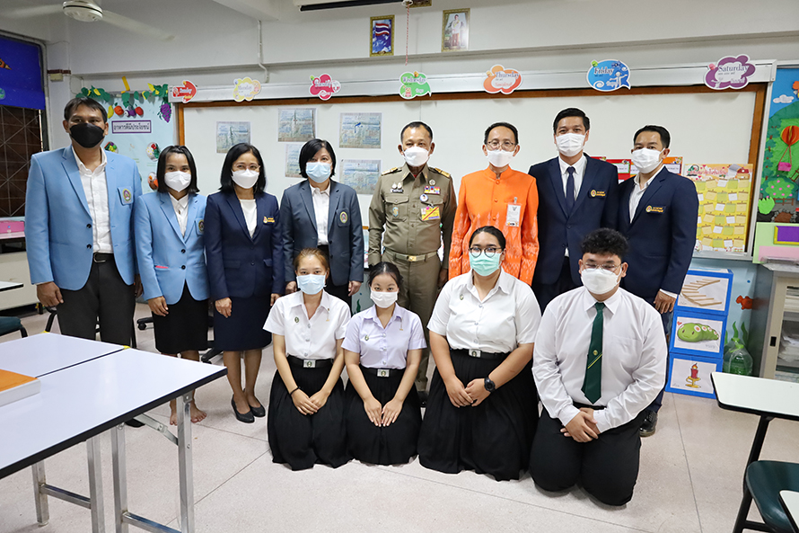 องคมนตรีติดตามการขับเคลื่อนงาน