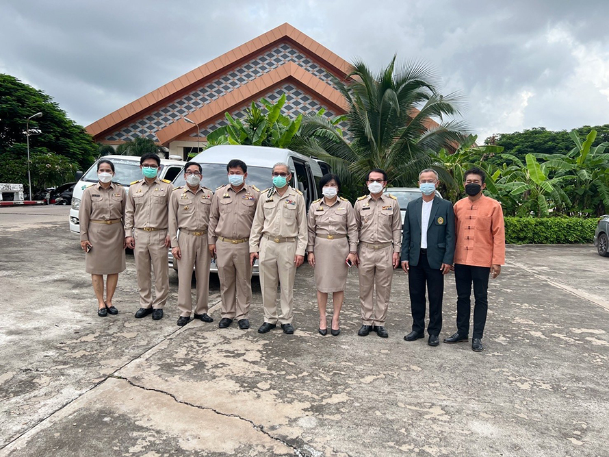 การทำขาเทียมพระราชทานฯ