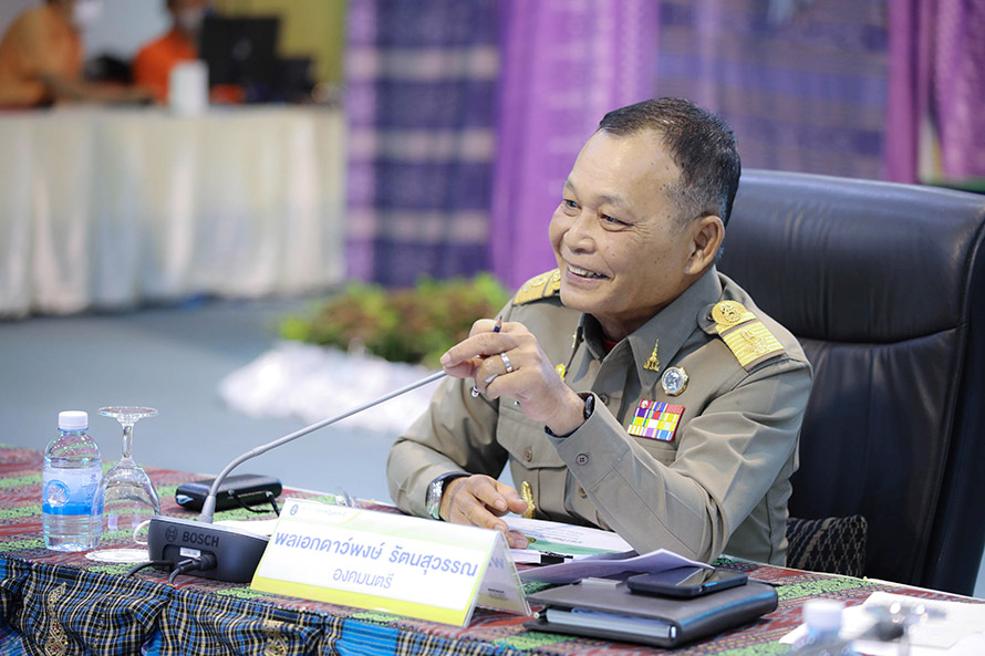 องคมนตรีตรวจติดตามการดำเนินงานฯ