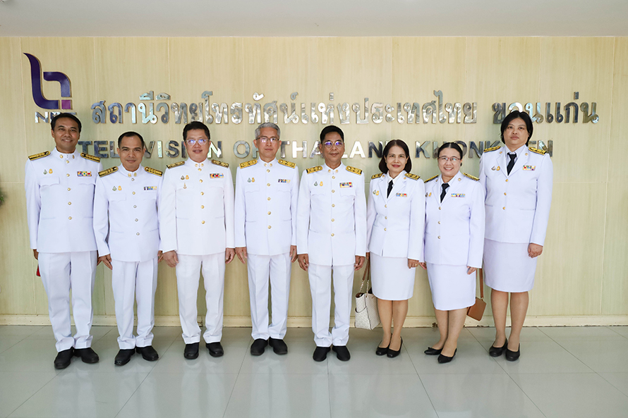 ร่วมบันทึกเทปถวายพระพรชัยมงคลฯ
