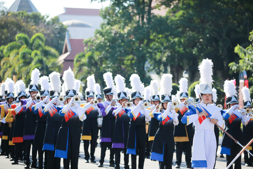 ร่วมขบวนแห่งานทุ่งศรีเมือง
