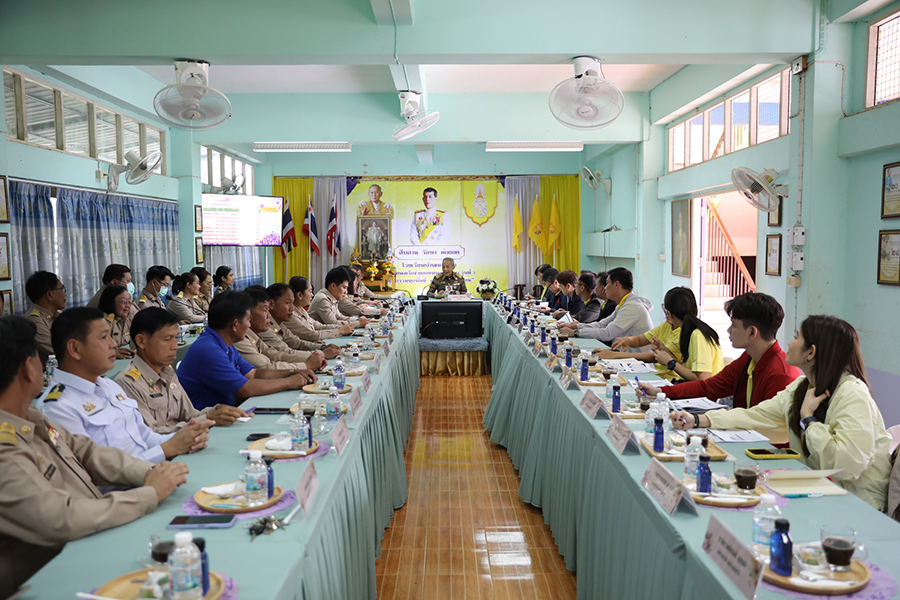 องคมนตรีลงพื้นที่